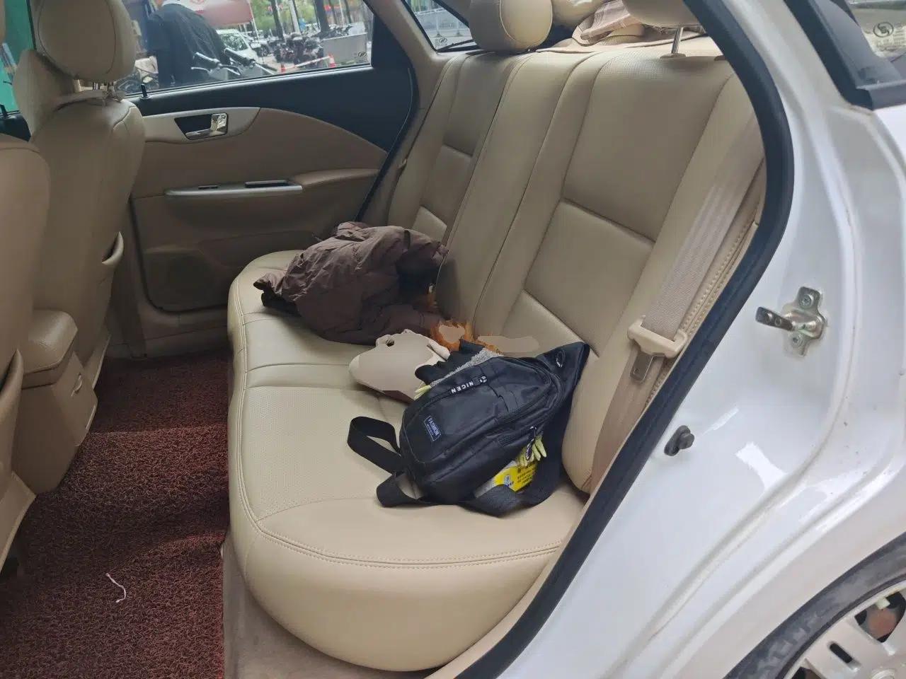 Buick Excelle 2013 1.5L Automatic Classic Model — миниатюра 18