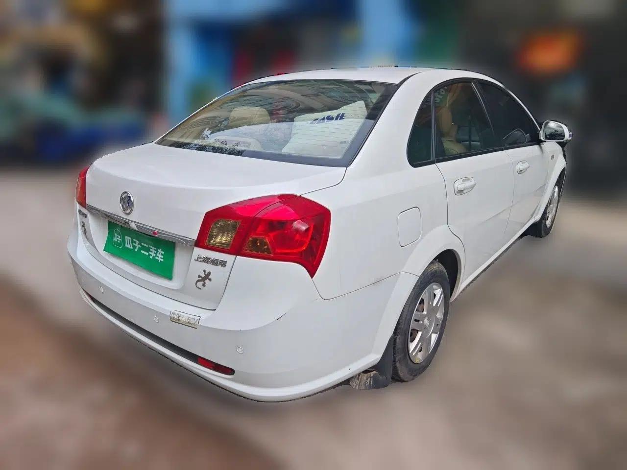 Buick Excelle 2013 1.5L Automatic Classic Model — миниатюра 6