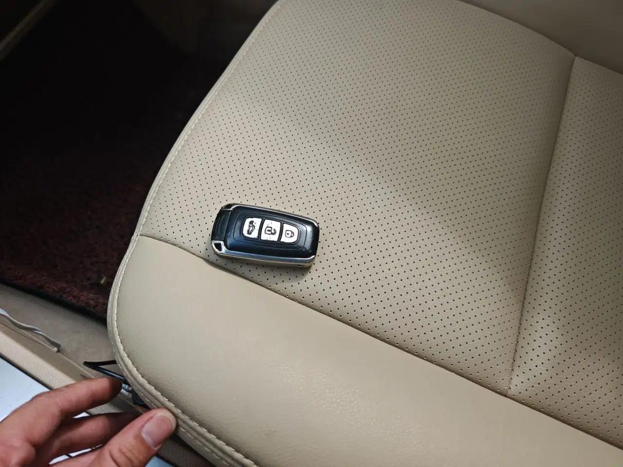 Buick Excelle 2013 1.5L Automatic Classic Model — миниатюра 9