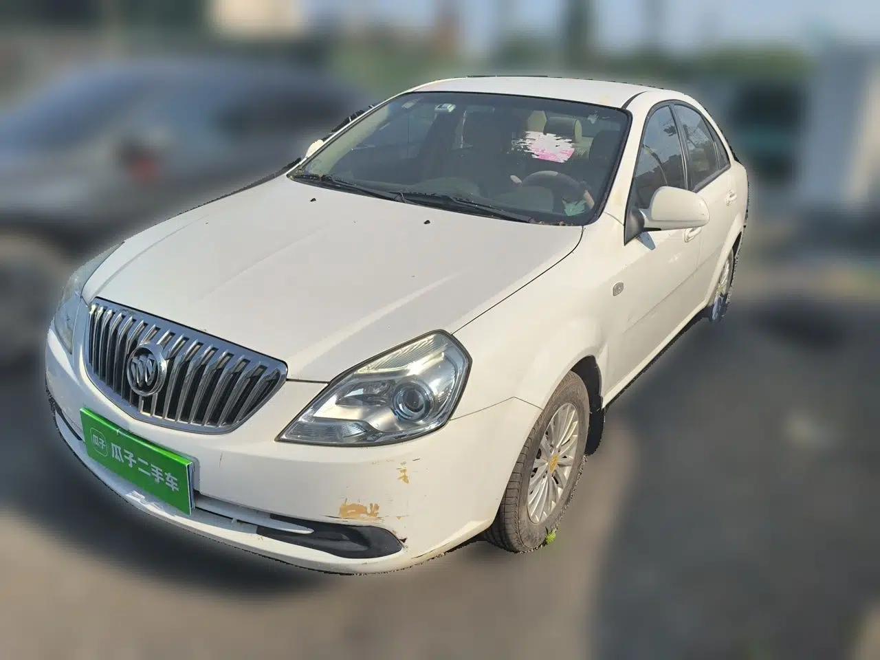 Buick Excelle 2015 1.5L Automatic Classic Model — миниатюра 1