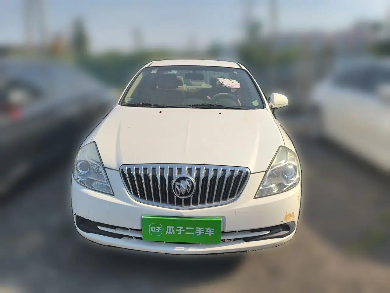 Buick Excelle 2015 1.5L Automatic Classic Model — миниатюра 2