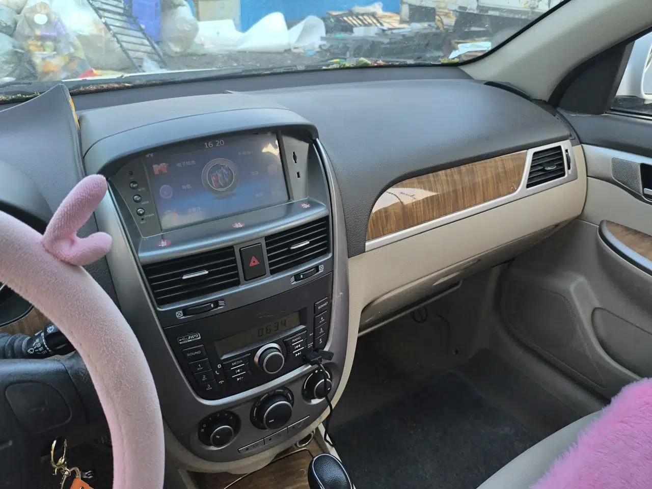 Buick Excelle 2015 1.5L Automatic Classic Model — миниатюра 14