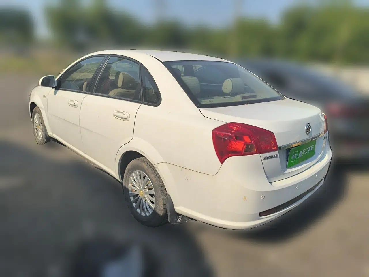 Buick Excelle 2015 1.5L Automatic Classic Model — миниатюра 4