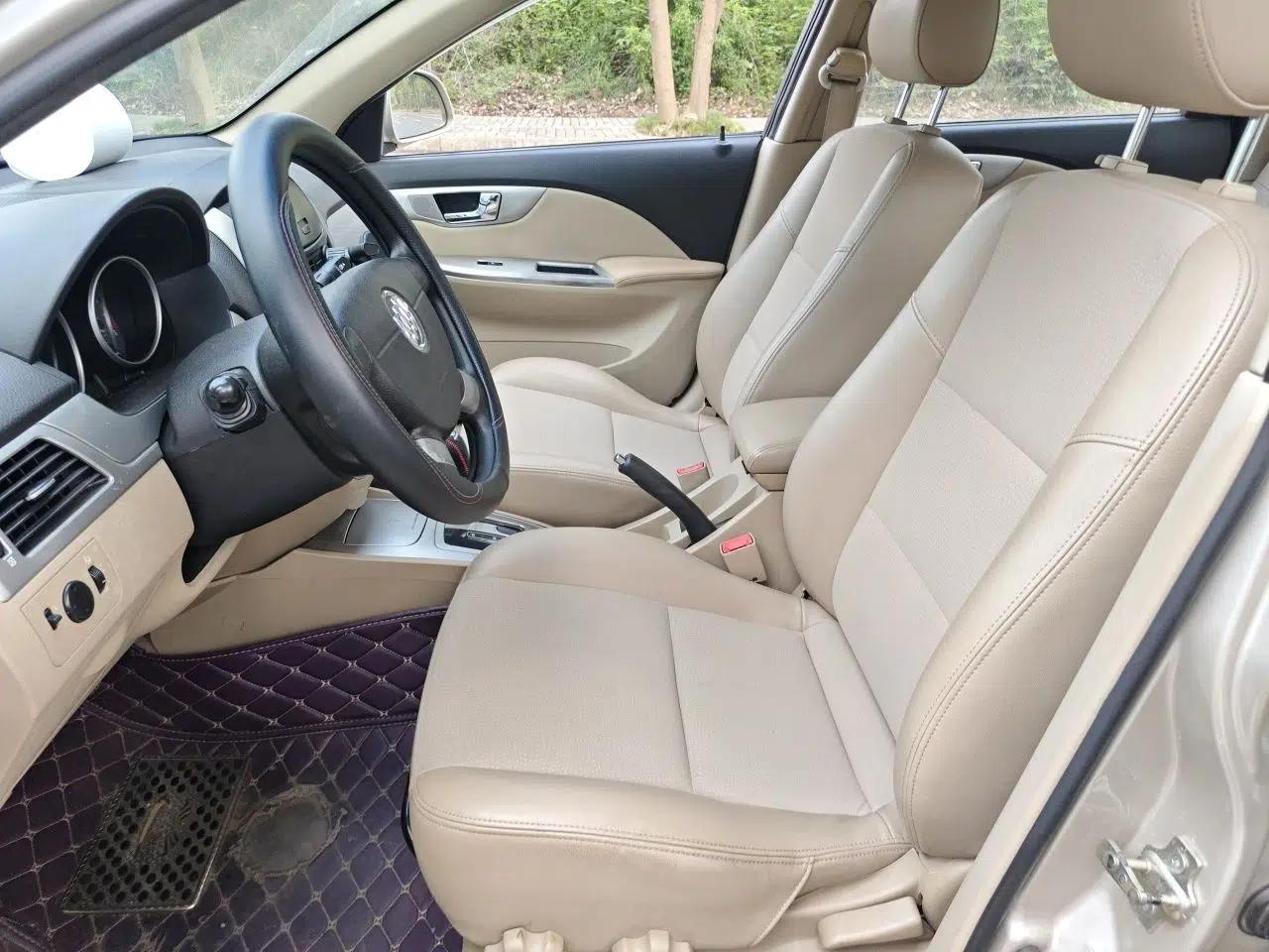 Buick Excelle 2013 1.5L Automatic Classic Model — миниатюра 16