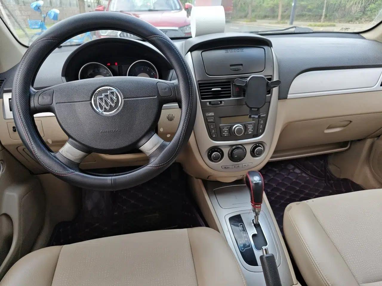 Buick Excelle 2013 1.5L Automatic Classic Model — миниатюра 10
