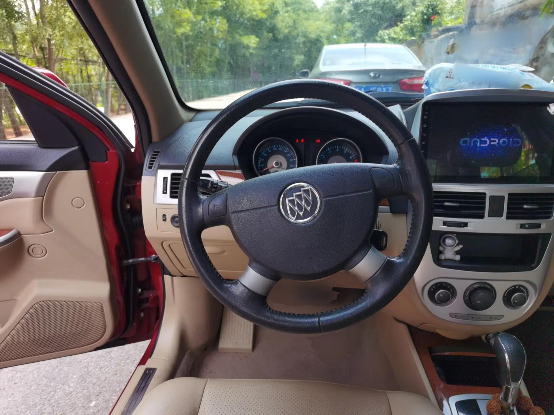 Buick Excelle 2013 1.5L Automatic Luxury Model — миниатюра 11