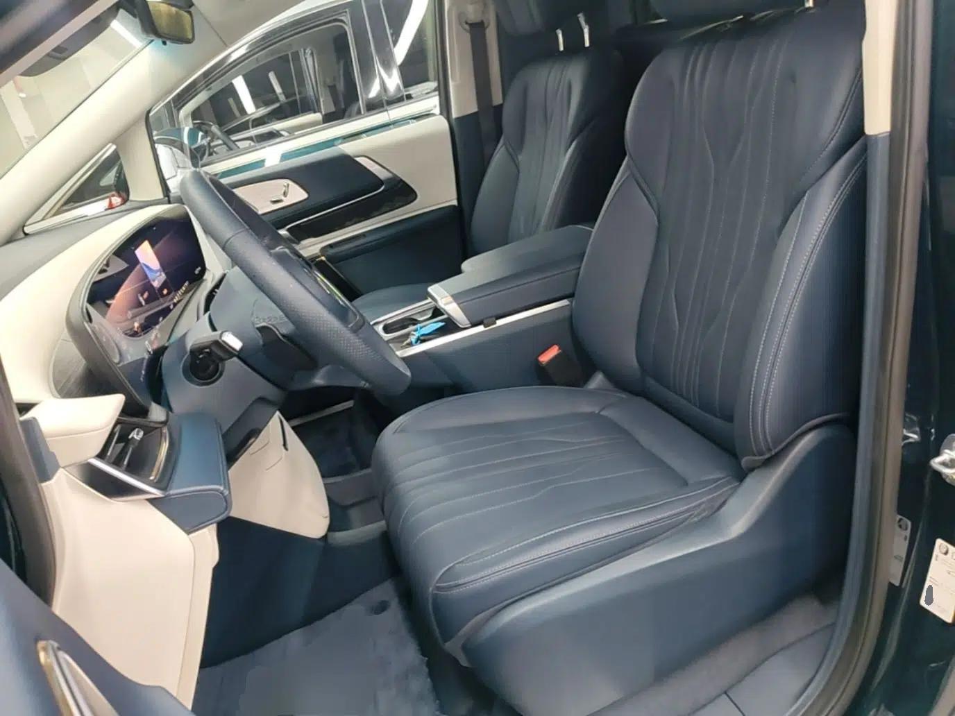 Buick Century 2023 2.0T Four-Seat Private Edition — миниатюра 18