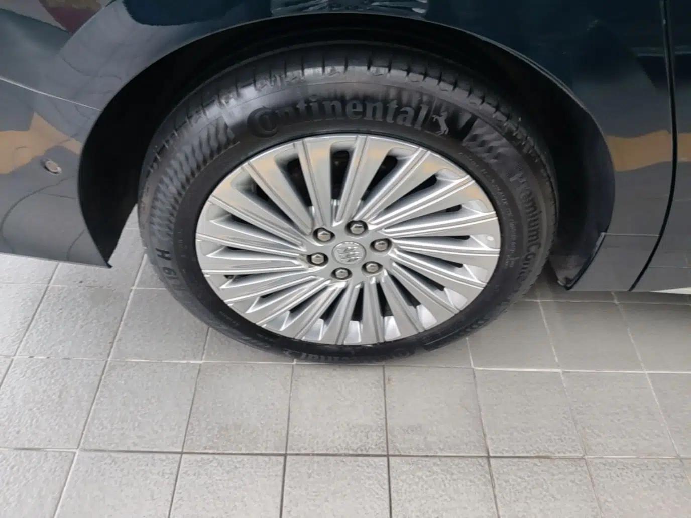 Buick Century 2023 2.0T Four-Seat Private Edition — миниатюра 10