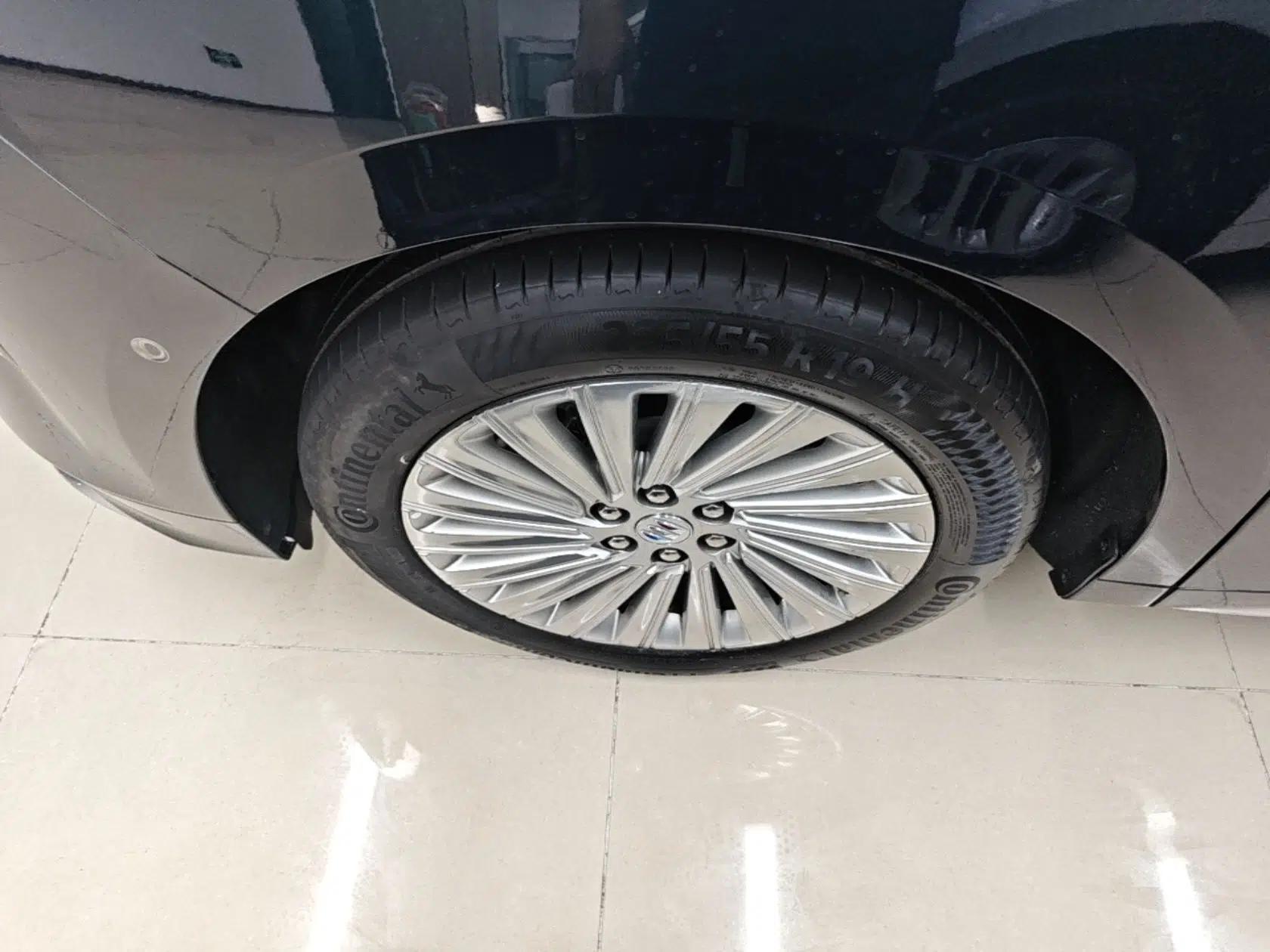 Buick Century 2023 2.0T Four-Seat Private Edition — миниатюра 8