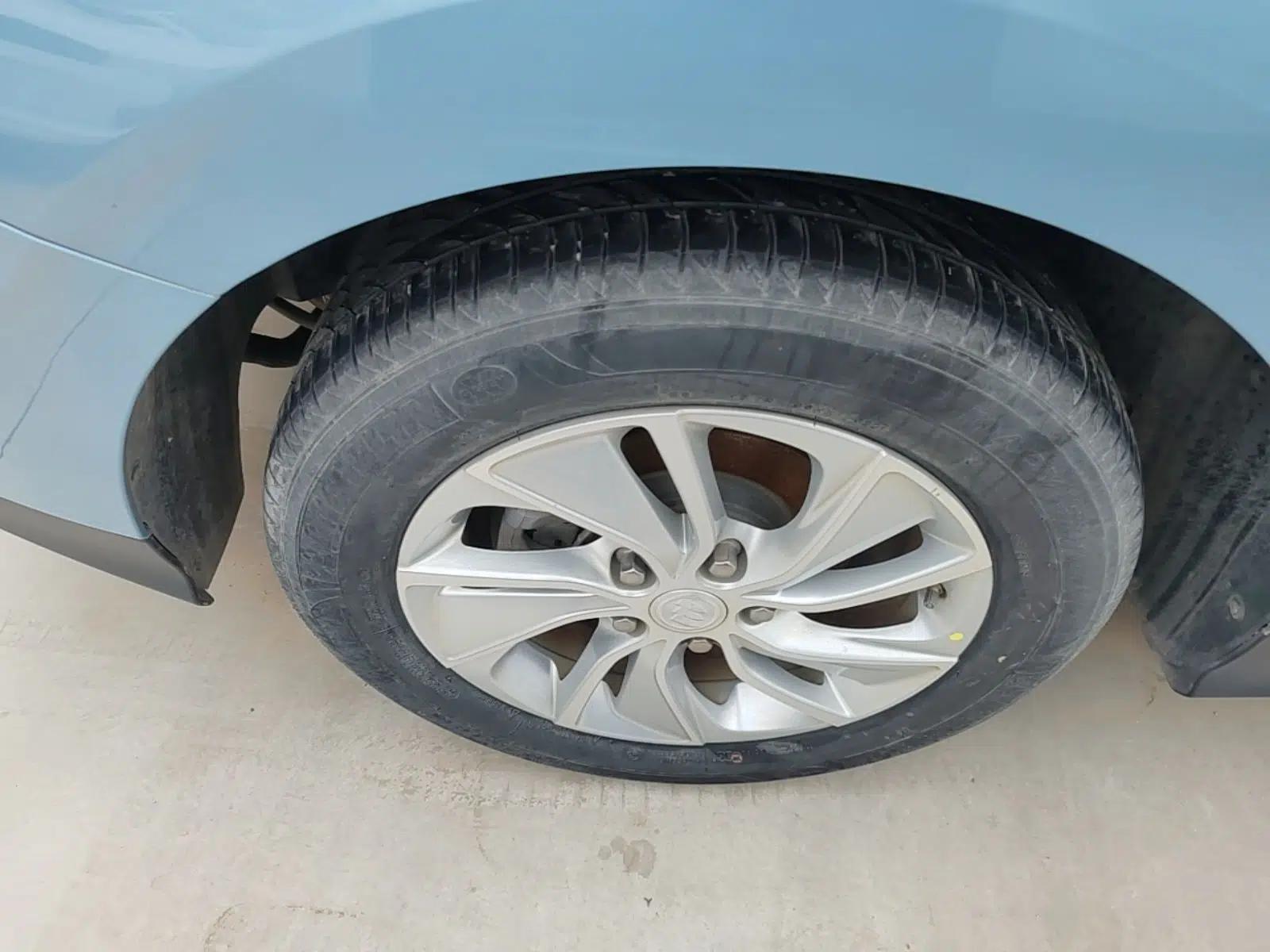 Buick Velite 6 2020 Plug-in Hybrid Connected Fashion Model — миниатюра 10