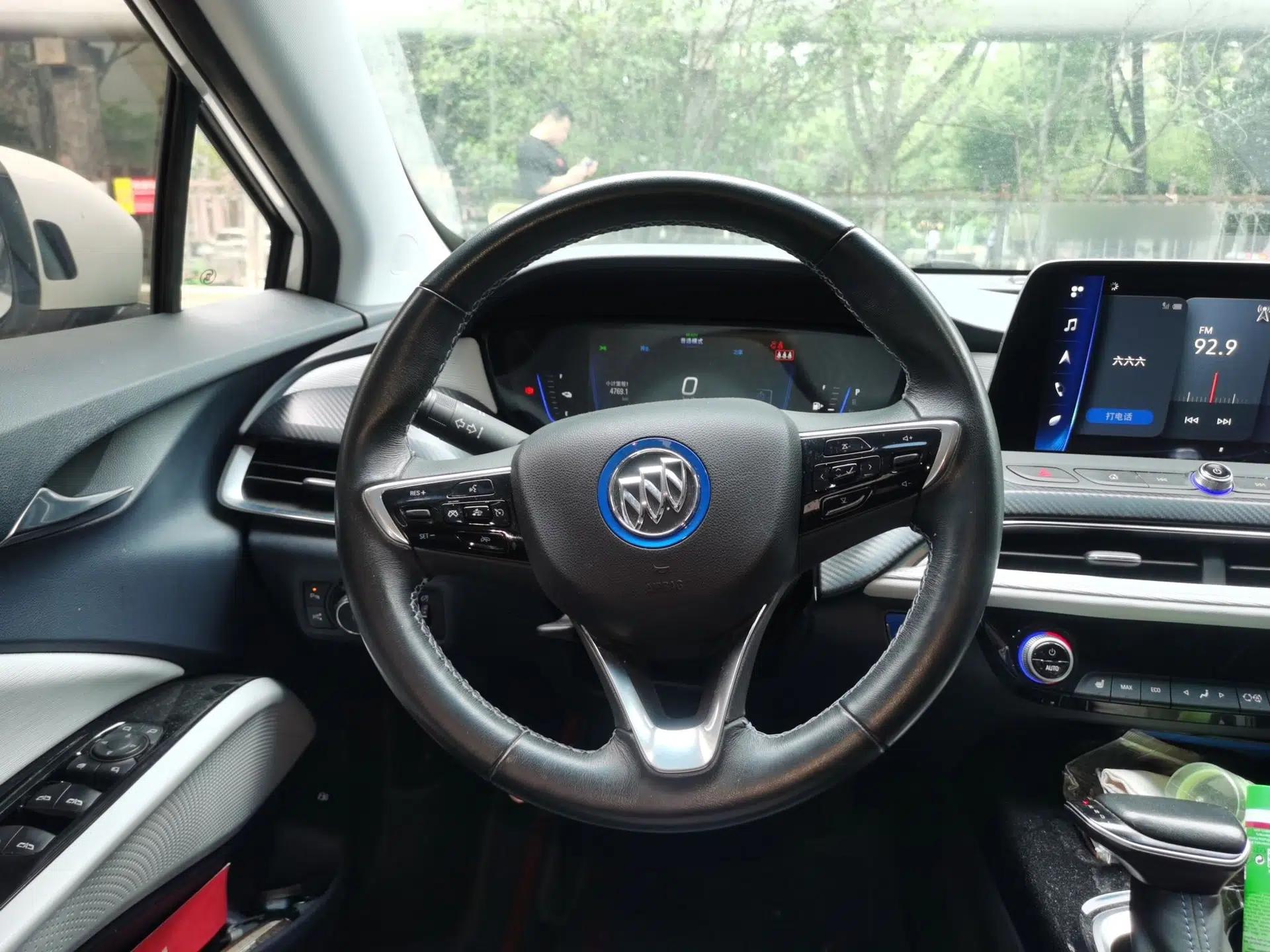 Buick Velite 6 2020 Plug-in Hybrid Connected Smart Model — миниатюра 11