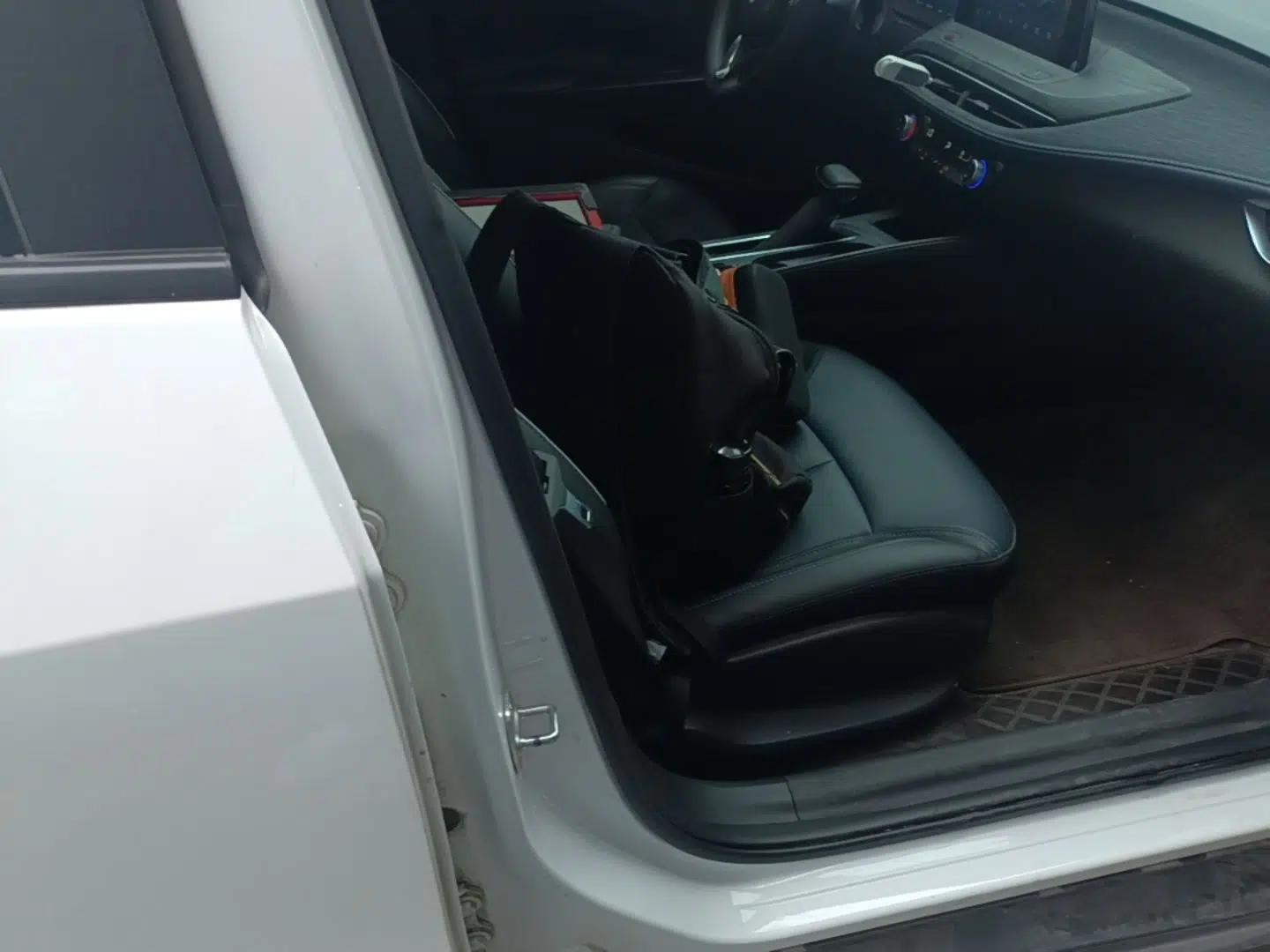 Buick Velite 6 2024 450km Range Commuter Version — миниатюра 23