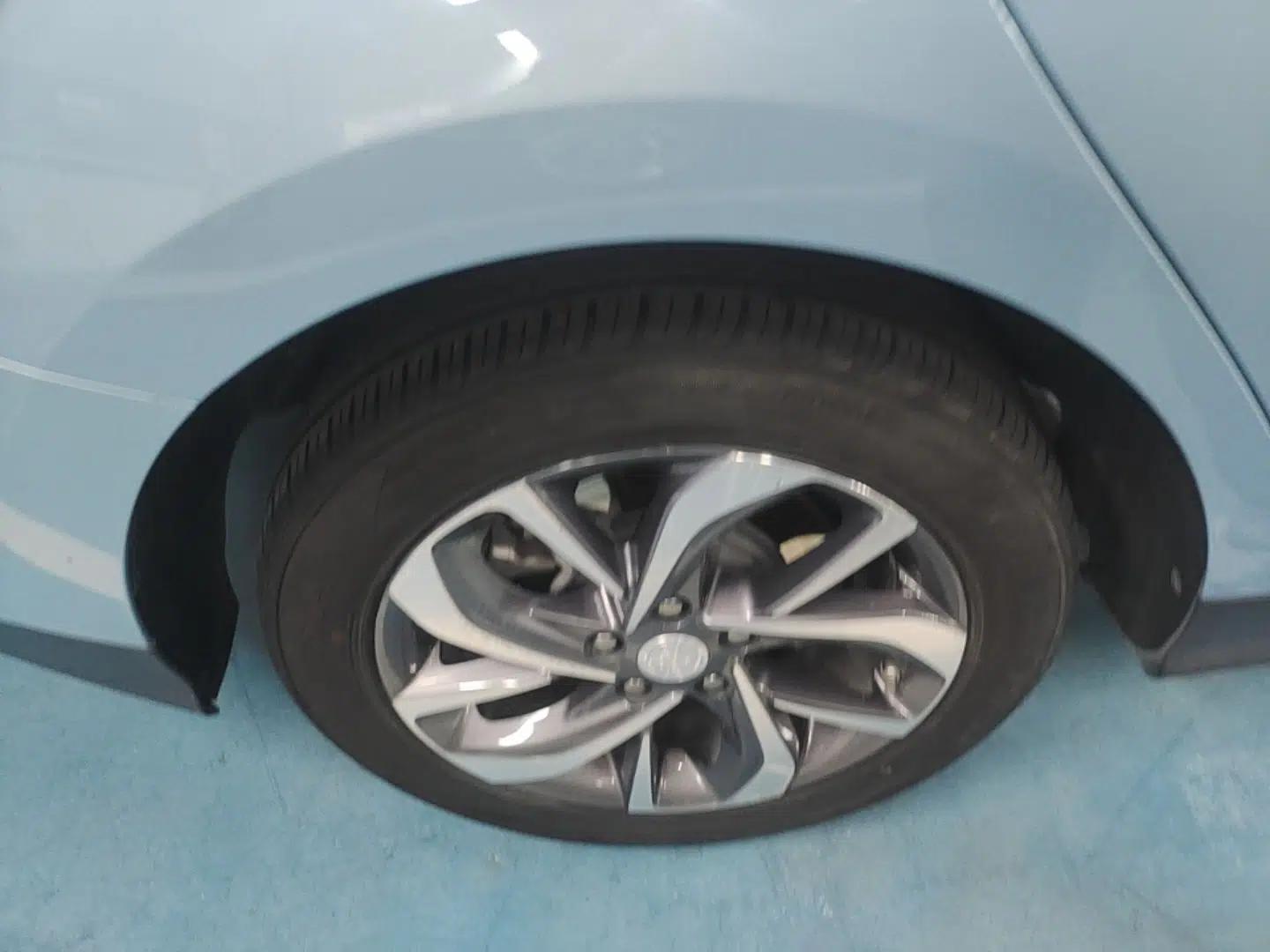 Buick Velite 6 2019 Connected & Smart Edition — миниатюра 10