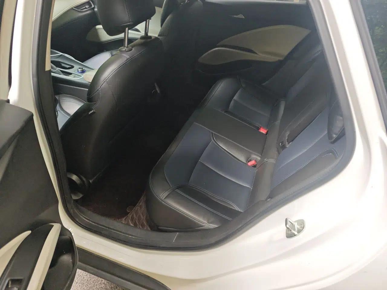 Buick Velite 6 2020 Plug-in Hybrid Connected Fashion Model — миниатюра 18