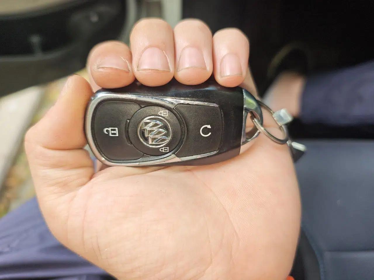 Buick Velite 6 2020 Plug-in Hybrid Connected Fashion Model — миниатюра 9