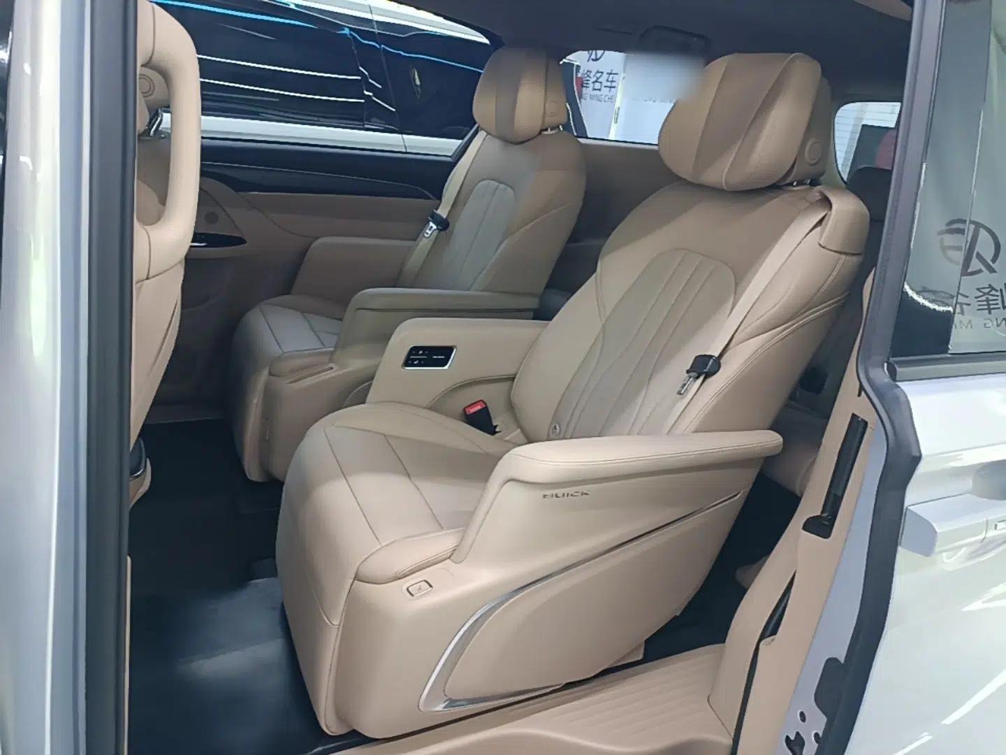 Buick GL8 New Energy 2025 Lu Shang Luxury Edition 7-Seater — миниатюра 19