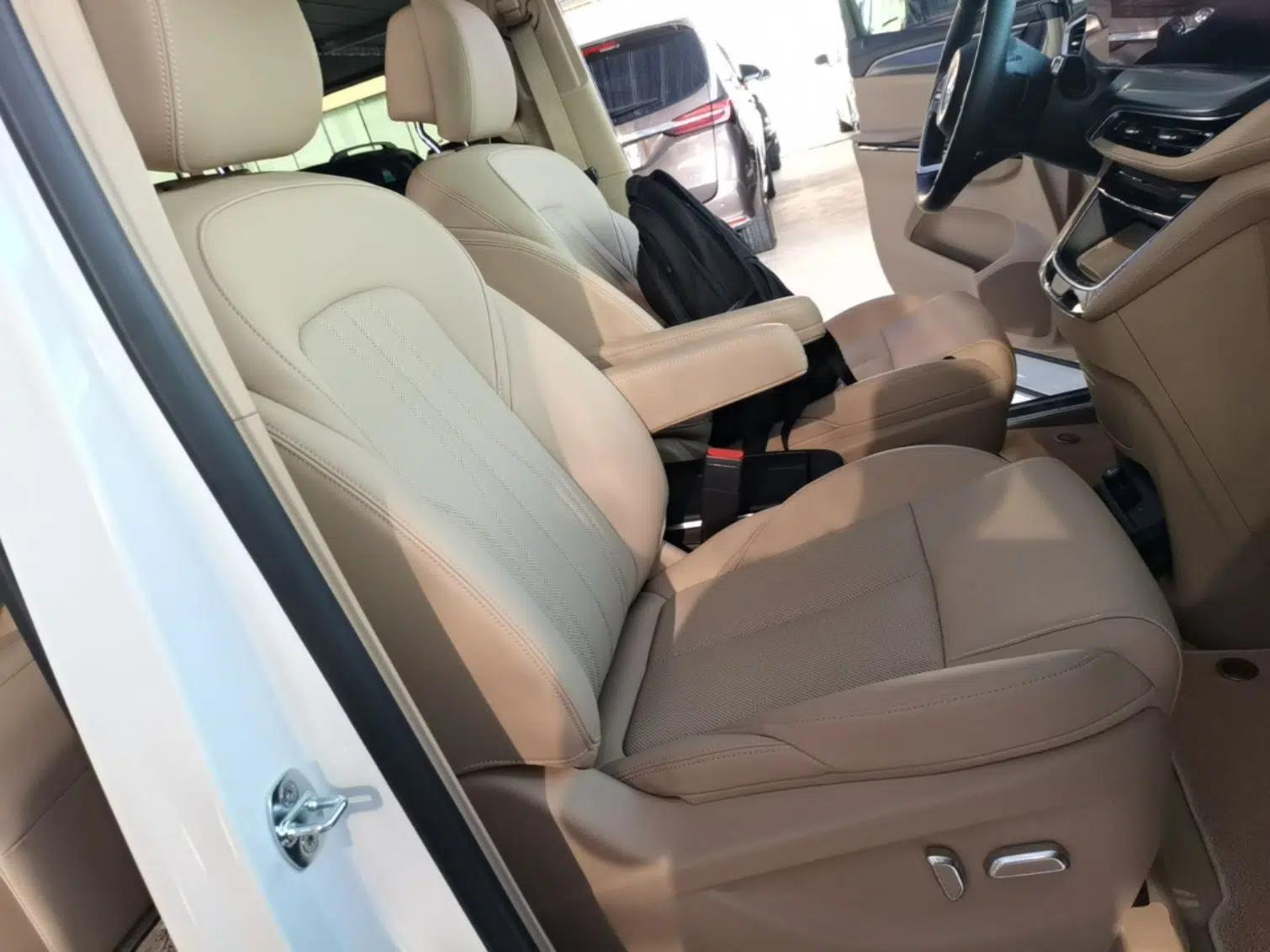 Buick GL8 New Energy 2025 Lu Shang Luxury Edition 7-Seater — миниатюра 23