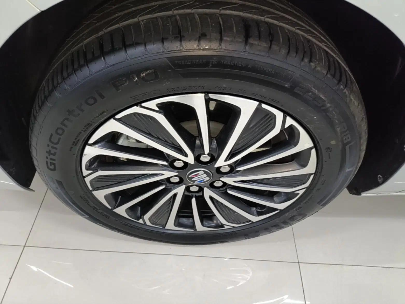 Buick GL8 New Energy 2025 Lu Shang Luxury Edition 7-Seater — миниатюра 8
