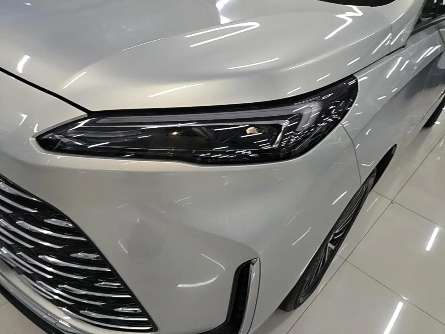 Buick GL8 New Energy 2025 Lu Shang Luxury Edition 7-Seater — миниатюра 9