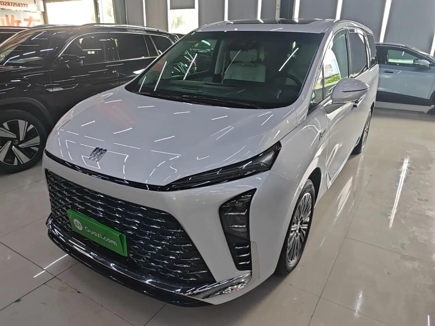 Buick GL8 New Energy 2024 Lu Zun Smart Edition 7-Seater — миниатюра 1