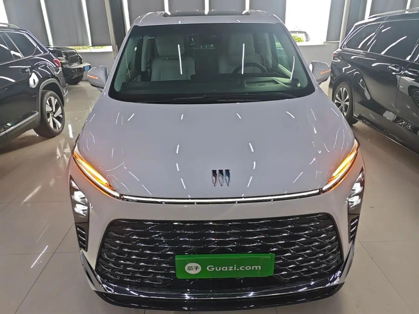 Buick GL8 New Energy 2024 Lu Zun Smart Edition 7-Seater — миниатюра 2
