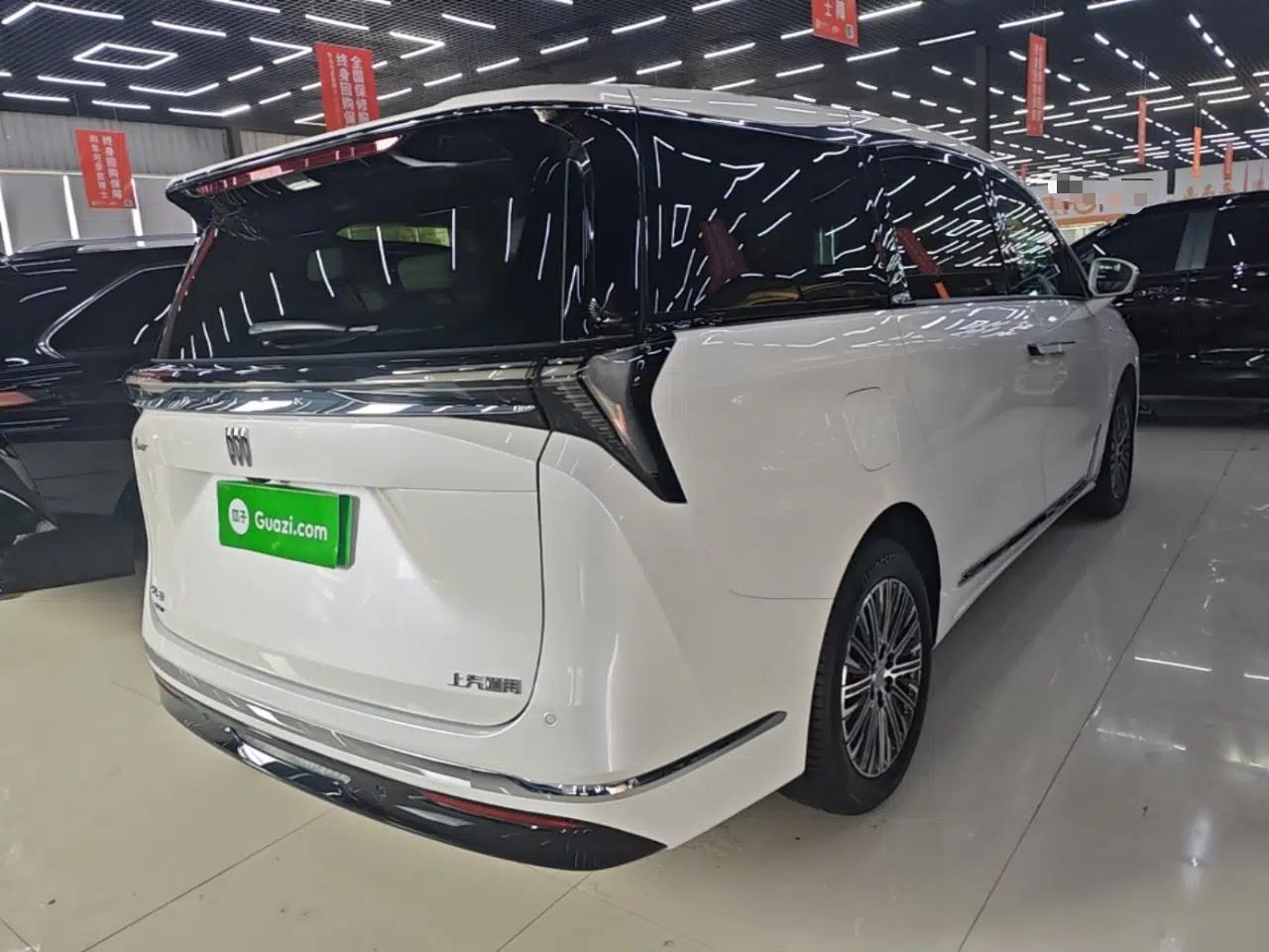 Buick GL8 New Energy 2024 Lu Zun Smart Edition 7-Seater — миниатюра 4