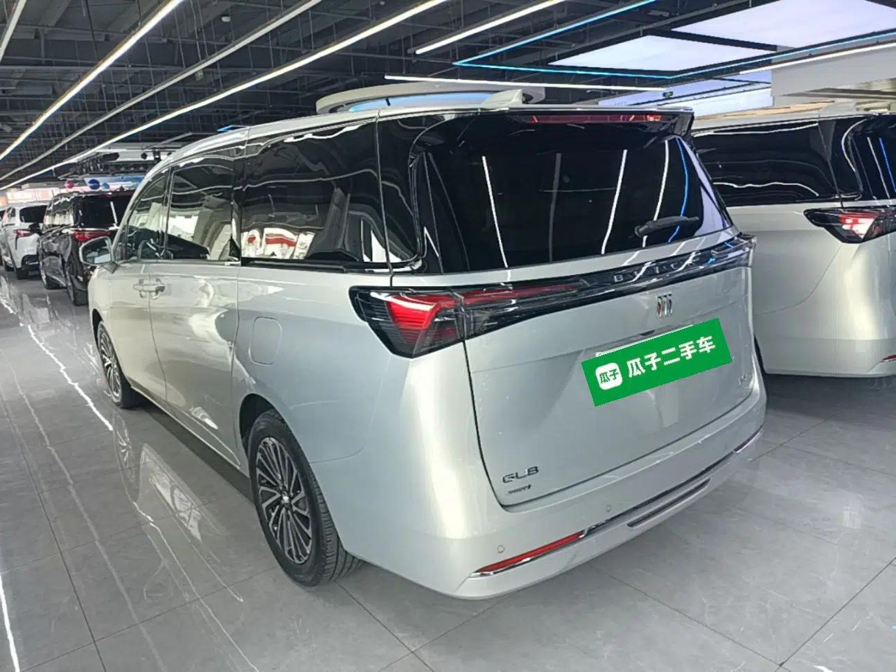Buick GL8 New Energy 2025 Lu Shang Luxury Edition 7-Seater — миниатюра 4