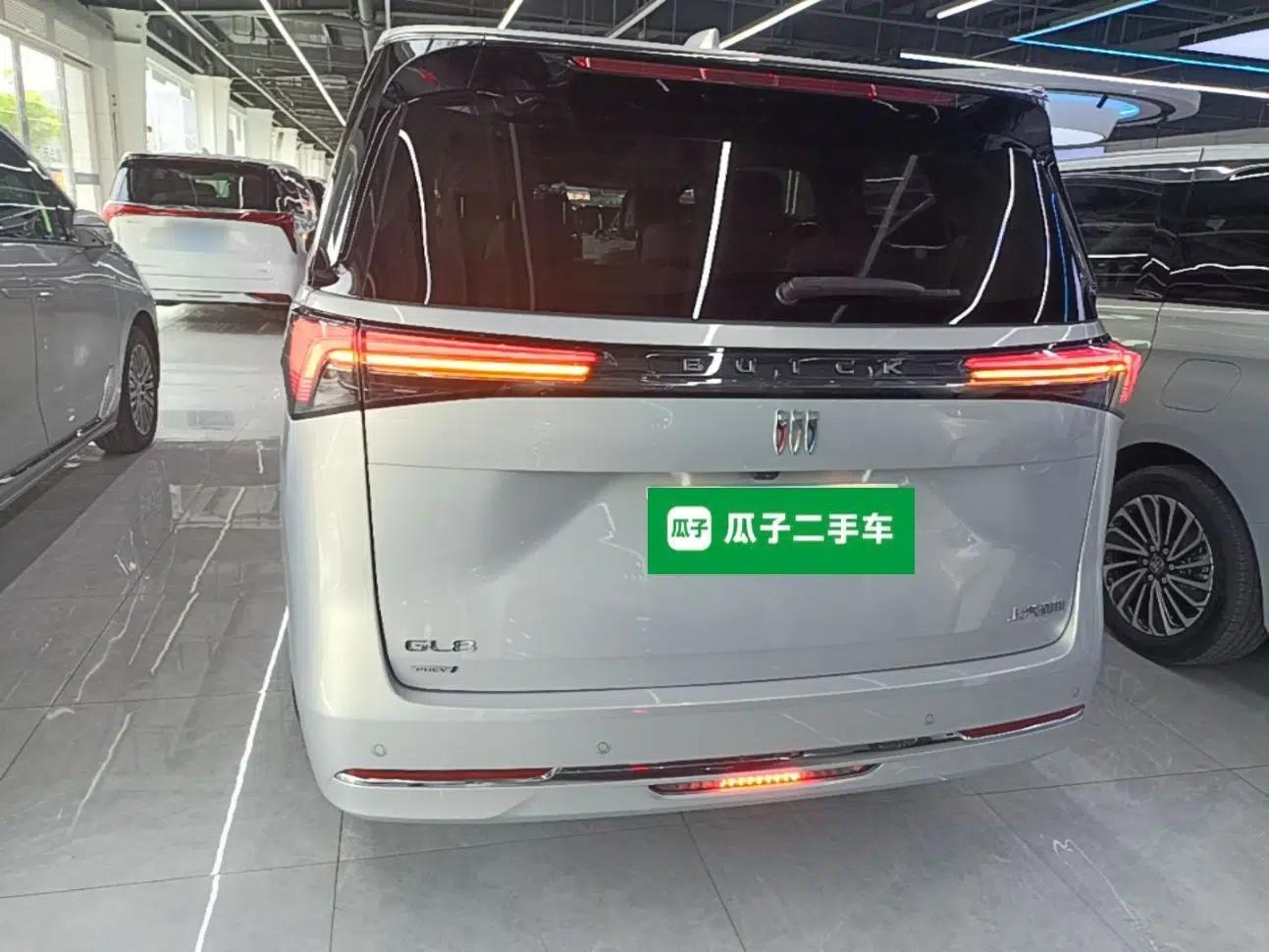 Buick GL8 New Energy 2025 Lu Shang Luxury Edition 7-Seater — миниатюра 5