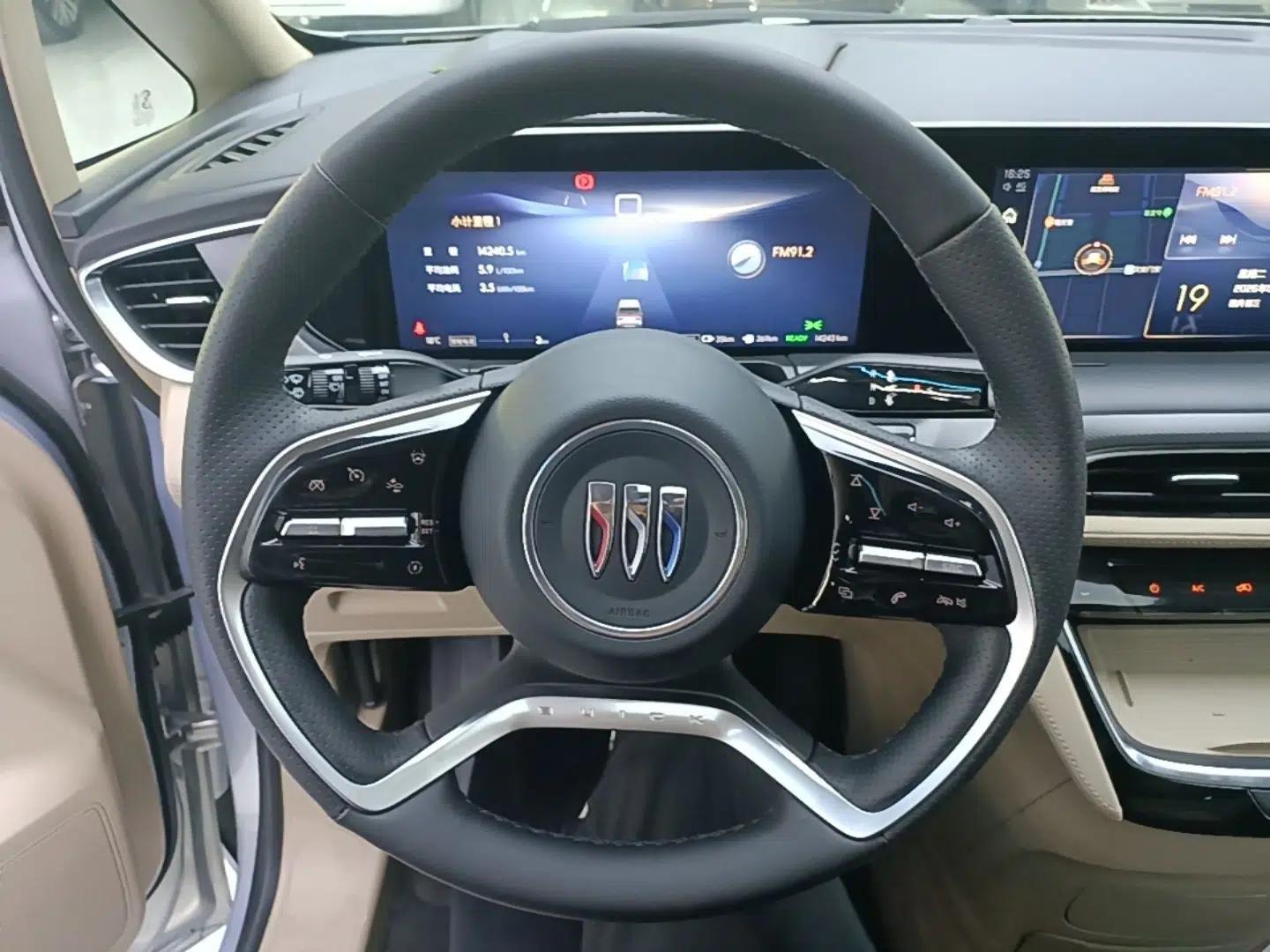 Buick GL8 New Energy 2025 Lu Shang Luxury Edition 7-Seater — миниатюра 14