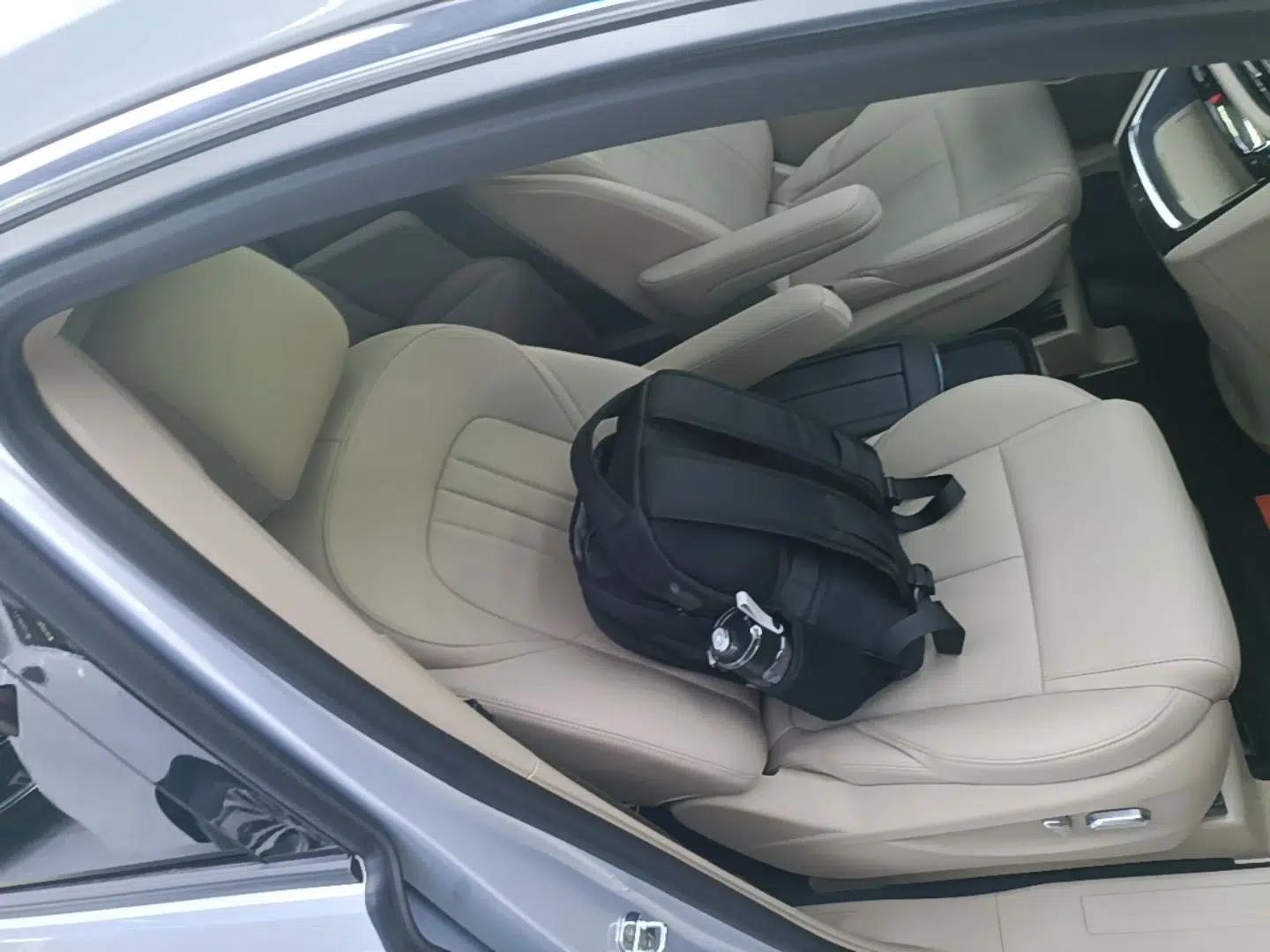 Buick GL8 New Energy 2025 Lu Shang Luxury Edition 7-Seater — миниатюра 23