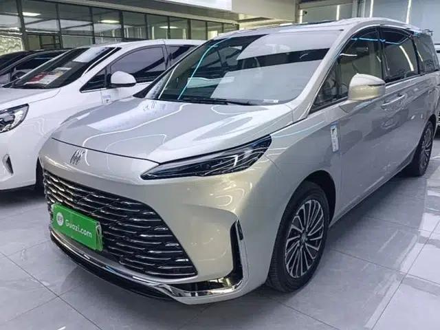 Buick GL8 New Energy 2025 Lu Shang Luxury Edition 7-Seater