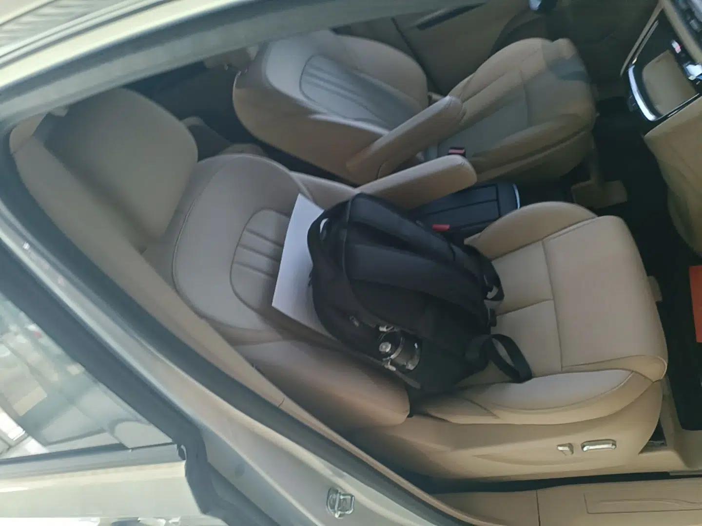 Buick GL8 New Energy 2025 Lu Shang Luxury Edition 7-Seater — миниатюра 23