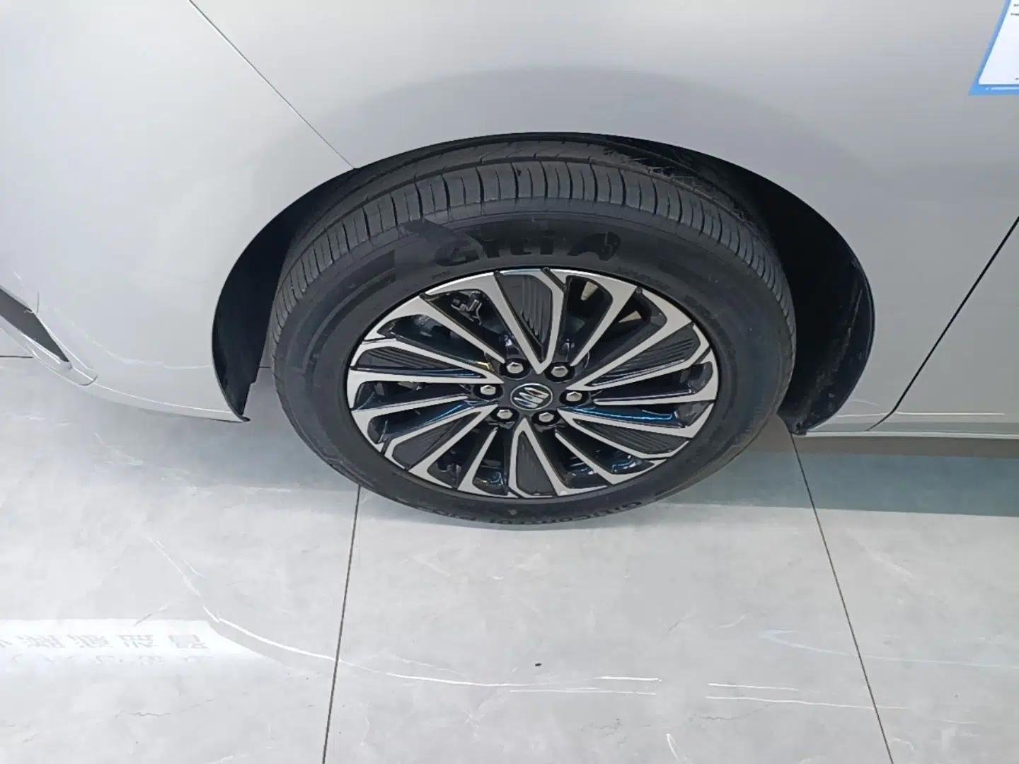 Buick GL8 New Energy 2025 Lu Shang Luxury Edition 7-Seater — миниатюра 8