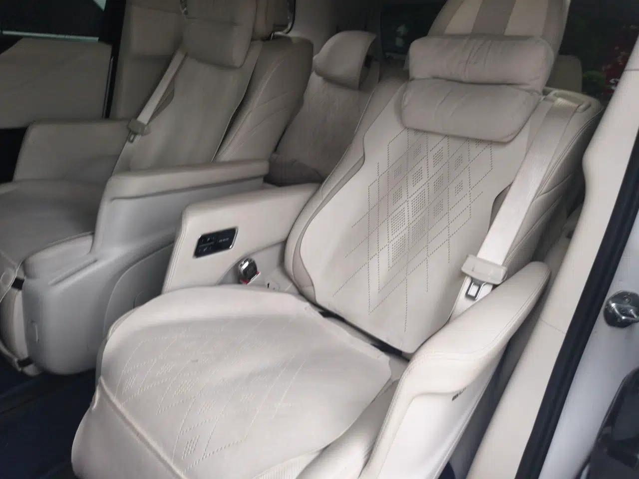 Buick GL8 New Energy 2024 Lu Zun Deluxe Edition 7-Seater — миниатюра 18