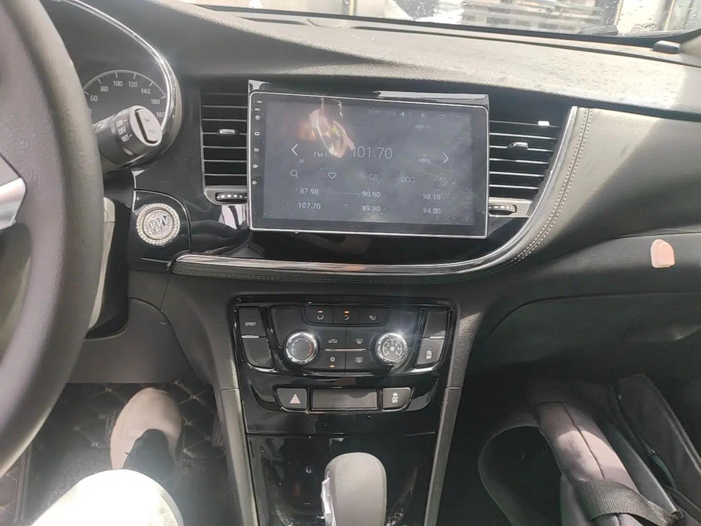 Buick Encore 2017 18T Automatic Two-Wheel Drive Urban Fashion Model — миниатюра 16