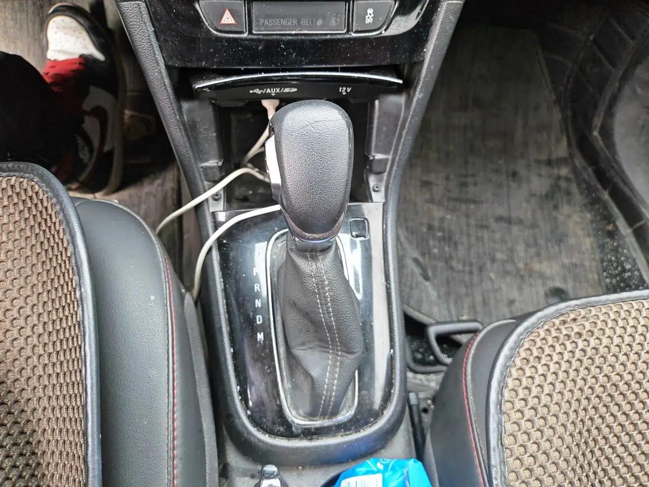 Buick Encore 2017 18T Automatic Two-Wheel Drive Urban Elite Model — миниатюра 15
