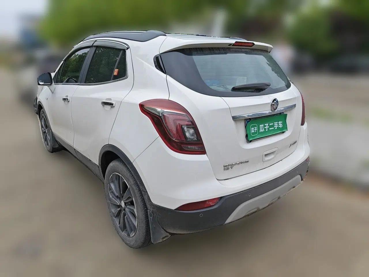 Buick Encore 2017 18T Automatic Two-Wheel Drive Urban Elite Model — миниатюра 4