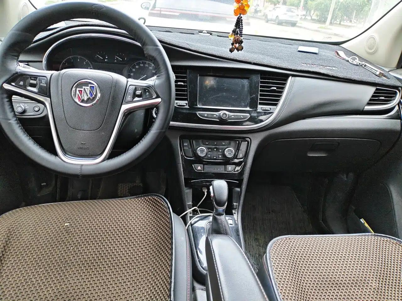 Buick Encore 2017 18T Automatic Two-Wheel Drive Urban Elite Model — миниатюра 10