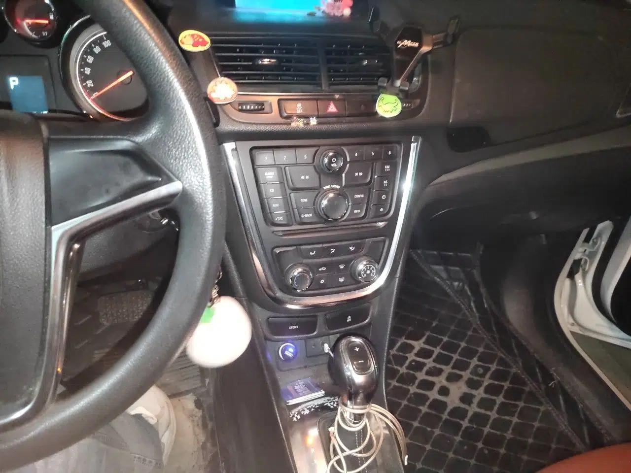 Buick Encore 2015 1.4T Automatic Two-Wheel Drive Urban Elite Version — миниатюра 14