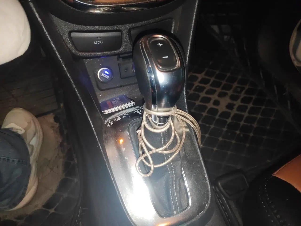 Buick Encore 2015 1.4T Automatic Two-Wheel Drive Urban Elite Version — миниатюра 15