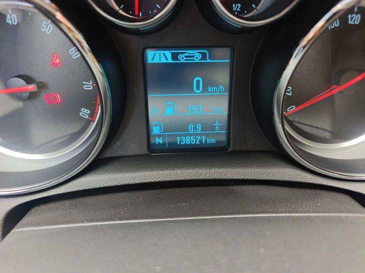 Buick Encore 2013 1.4T Automatic All-Wheel Drive Flagship Edition — миниатюра 13