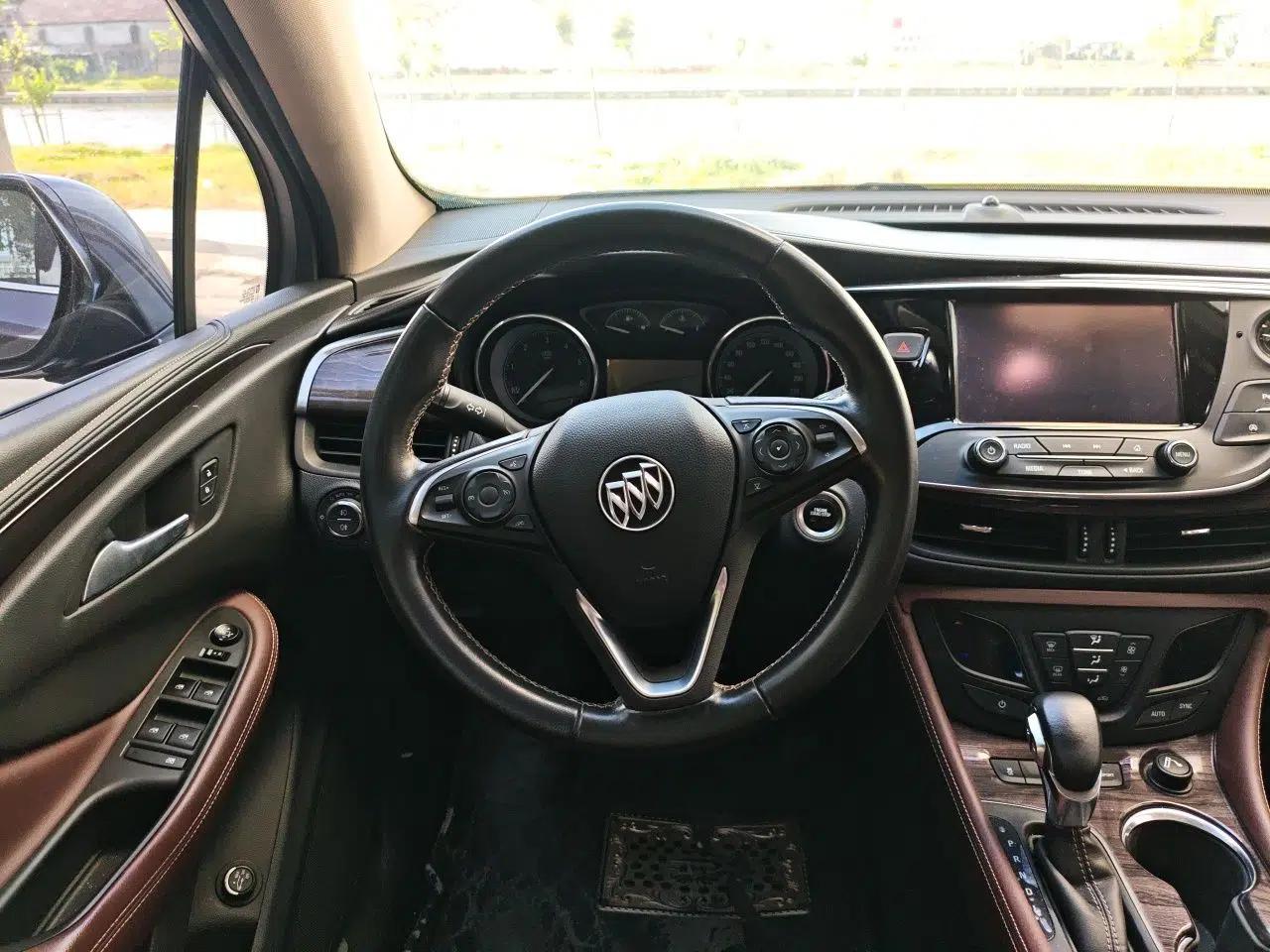 Buick Envision 2017 28T Four-Wheel Drive Elite Model — миниатюра 11