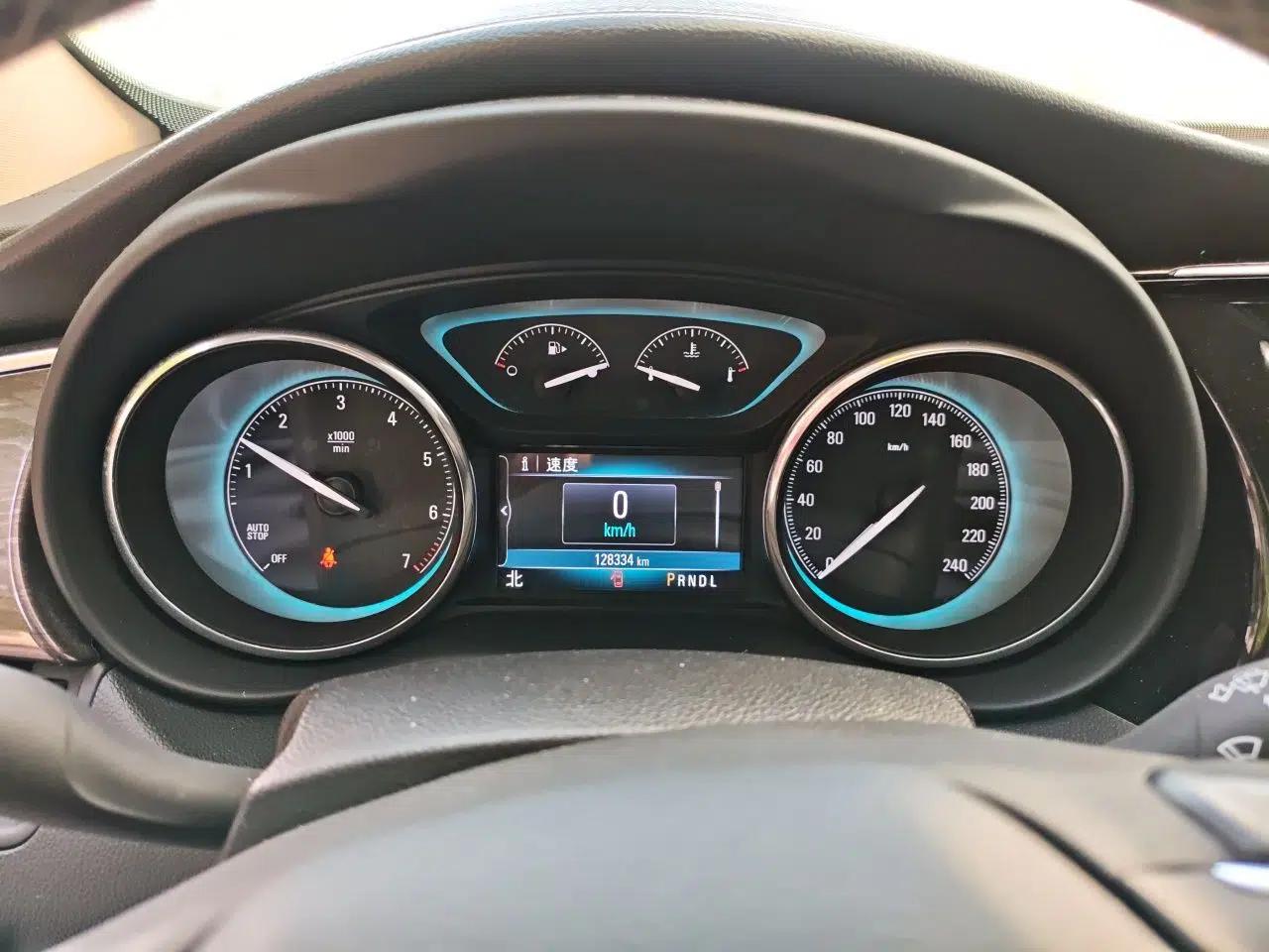 Buick Envision 2017 28T Four-Wheel Drive Elite Model — миниатюра 12
