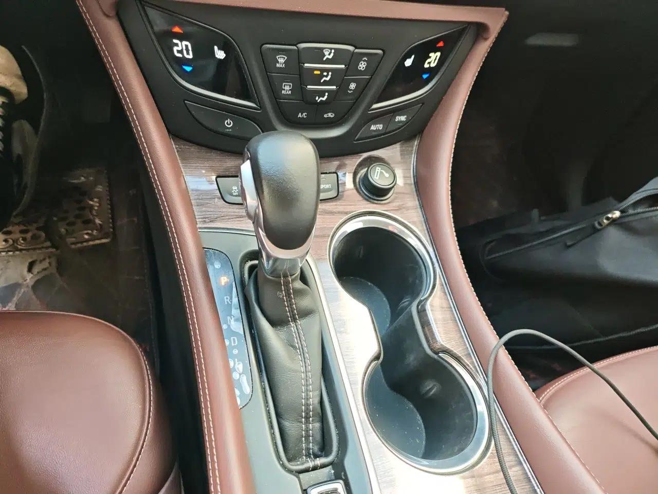 Buick Envision 2017 28T Four-Wheel Drive Elite Model — миниатюра 15