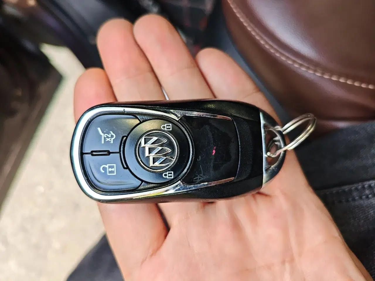 Buick Envision 2017 28T Four-Wheel Drive Elite Model — миниатюра 9