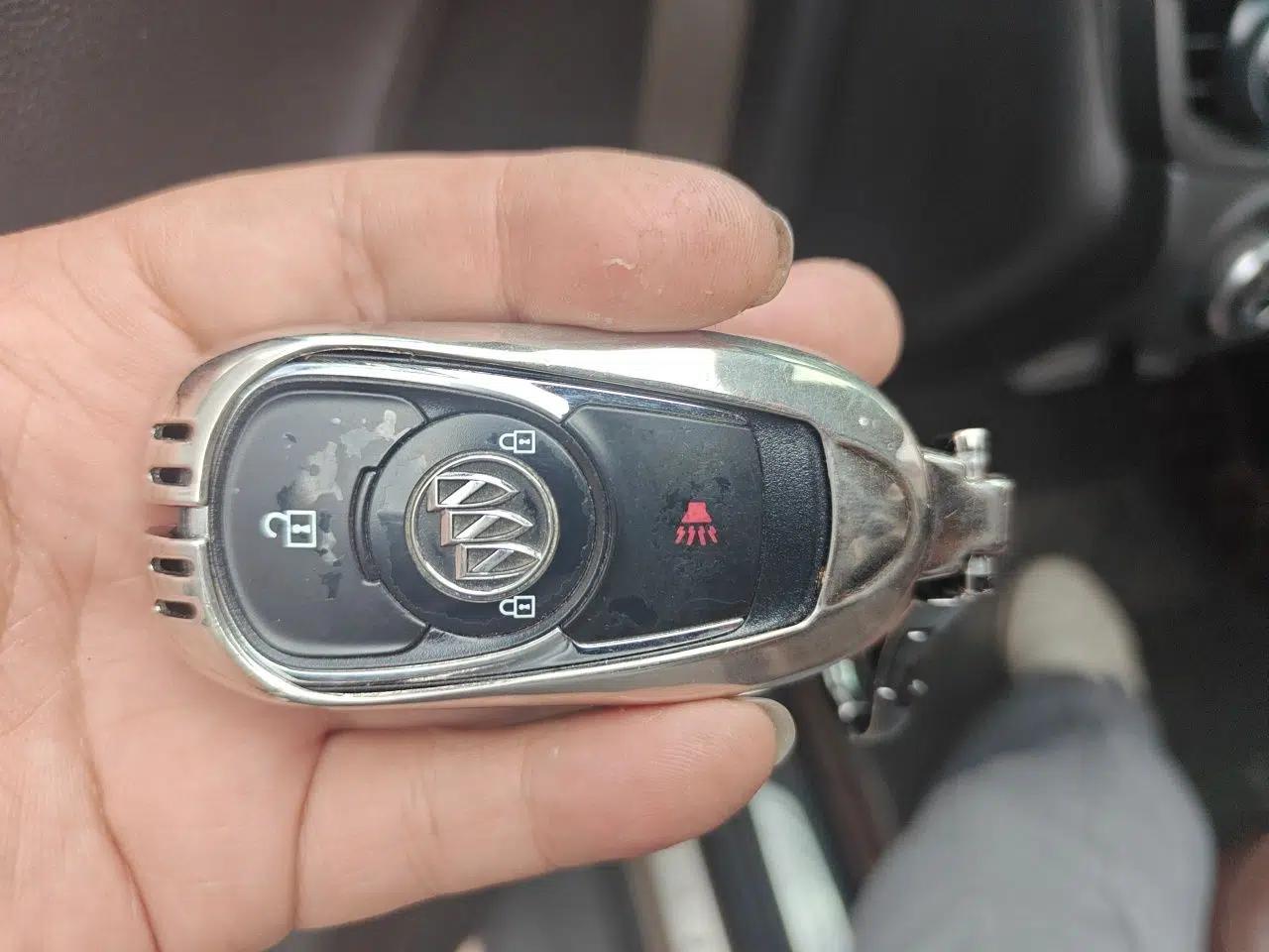 Buick Envision 2015 20T Two-Wheel-Drive Elite Model — миниатюра 9