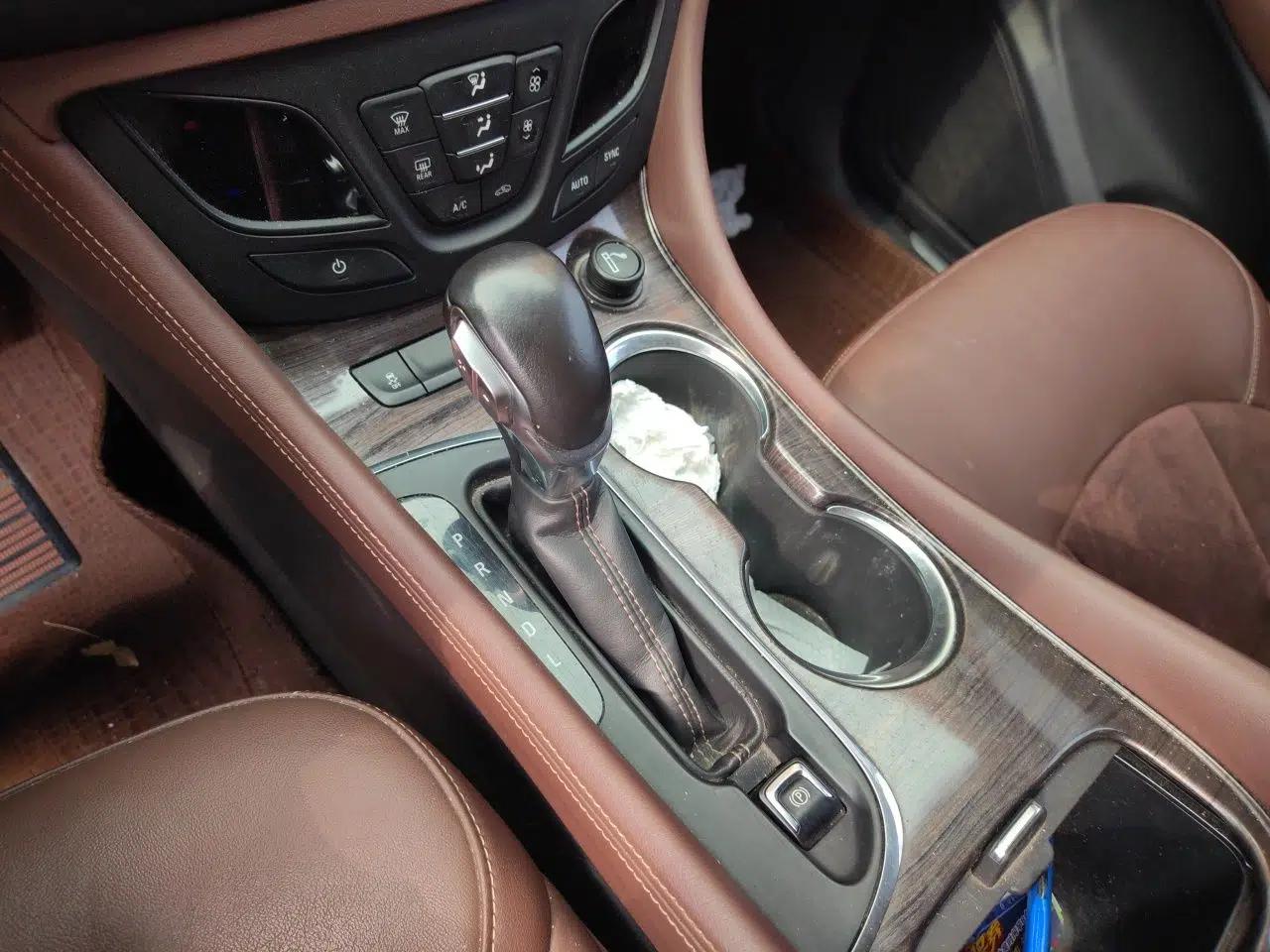 Buick Envision 2017 28T Four-Wheel Drive Elite Model — миниатюра 15