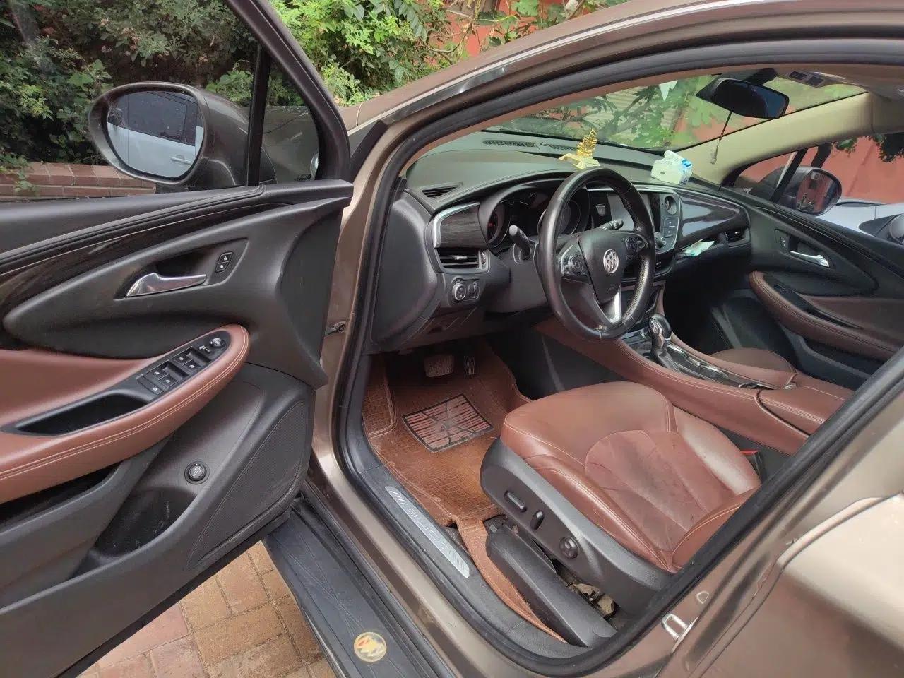 Buick Envision 2017 28T Four-Wheel Drive Elite Model — миниатюра 17