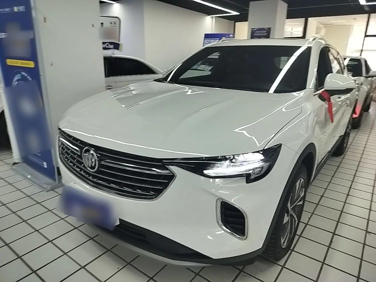 Buick Envision 2020 Encore S 652T Two-Wheel Drive Luxury Model — миниатюра 1