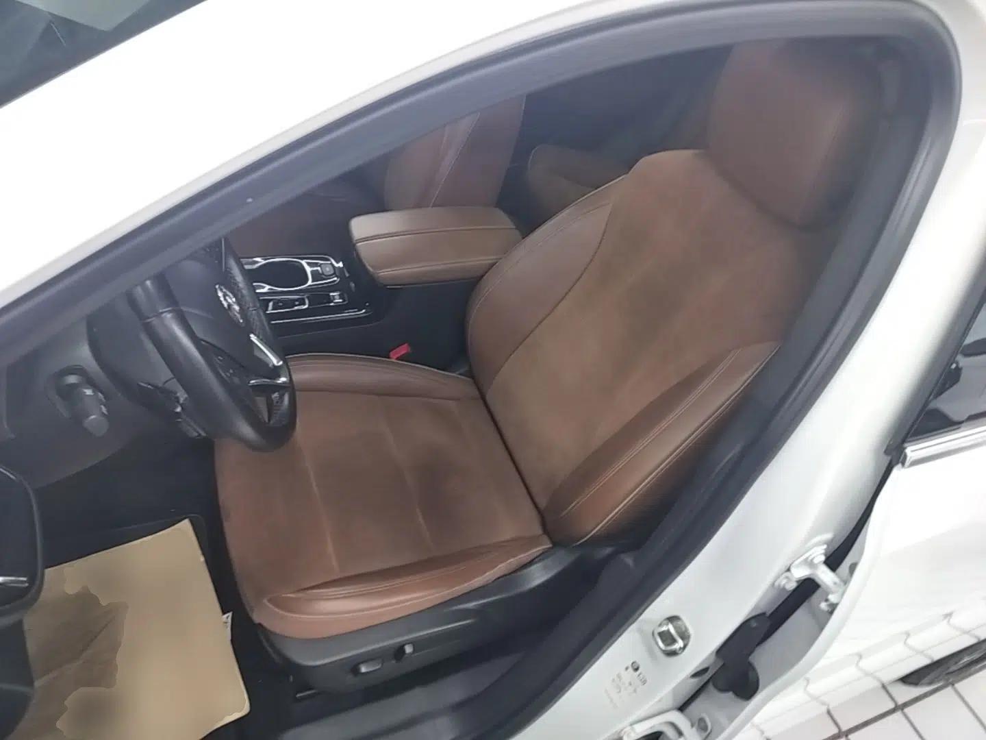 Buick Envision 2020 Encore S 652T Two-Wheel Drive Luxury Model — миниатюра 18